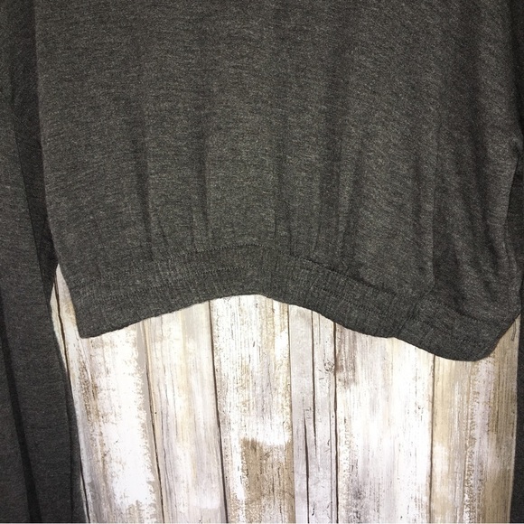 NWT Colsie Grey Banded Waist Long Sleeve - Picture 2 of 4